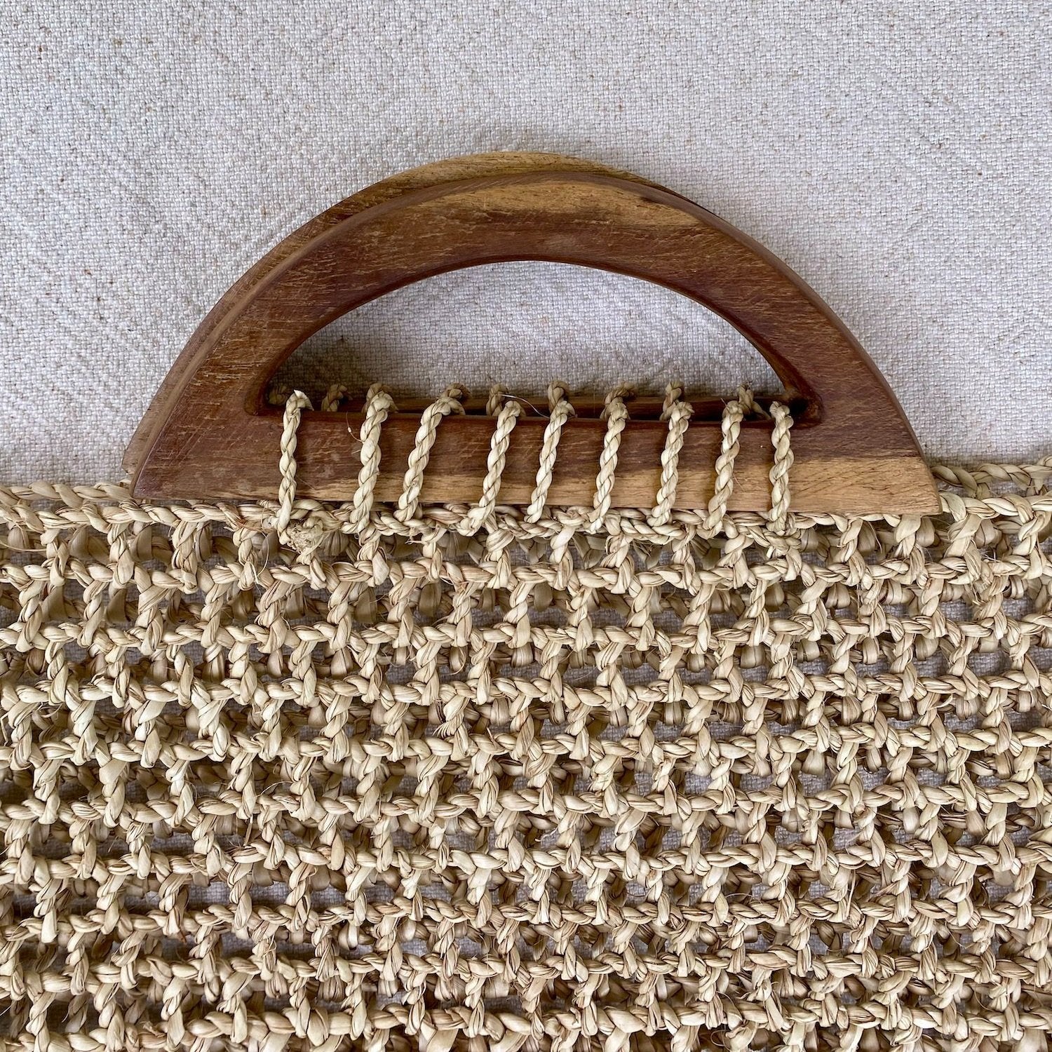 Open Weave Flat Tote with Wood Handle Kaleya